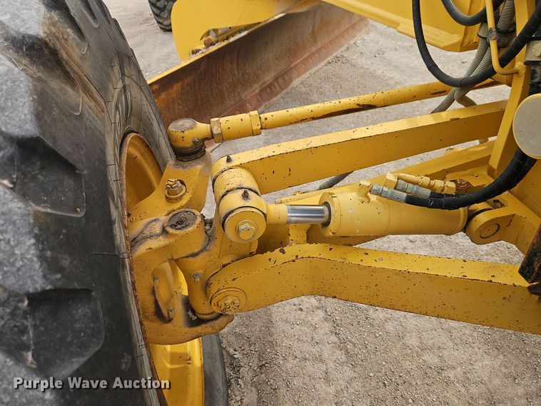 image for item DT7662 2011 Komatsu GD655-5 motor grader