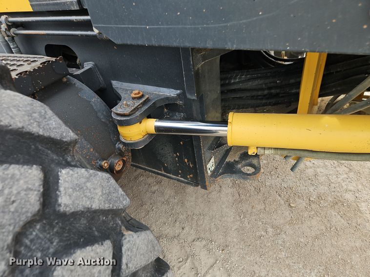 image for item DT7662 2011 Komatsu GD655-5 motor grader