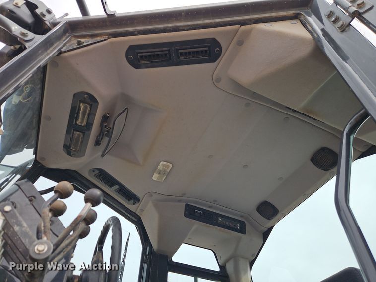 image for item DT7662 2011 Komatsu GD655-5 motor grader