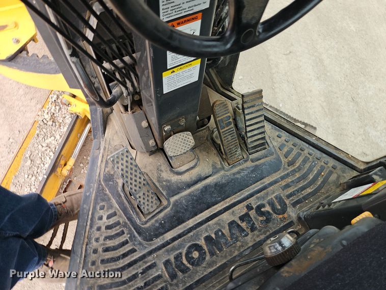 image for item DT7662 2011 Komatsu GD655-5 motor grader