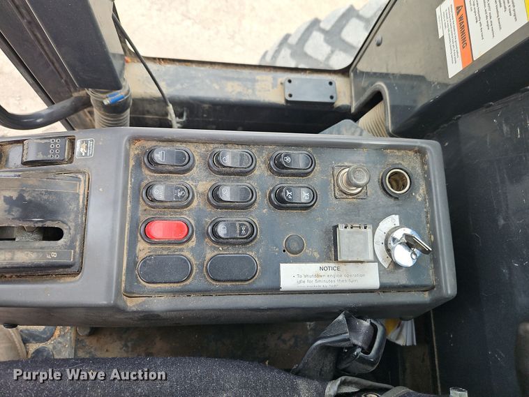 image for item DT7662 2011 Komatsu GD655-5 motor grader