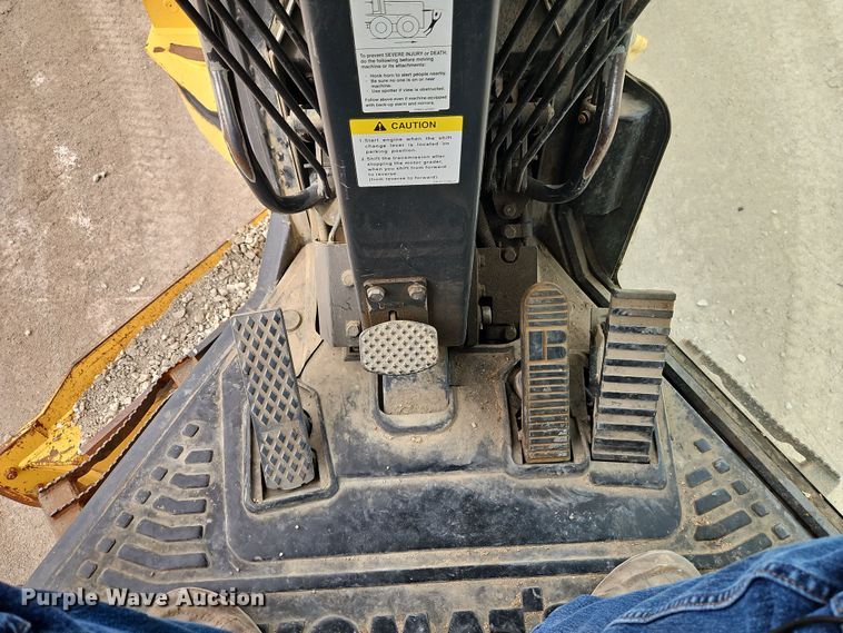 image for item DT7662 2011 Komatsu GD655-5 motor grader