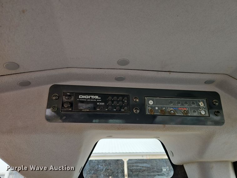 image for item DT7662 2011 Komatsu GD655-5 motor grader