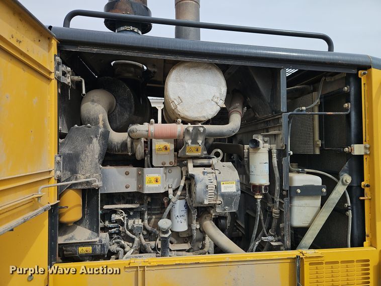 image for item DT7662 2011 Komatsu GD655-5 motor grader