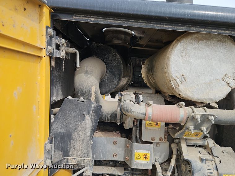 image for item DT7662 2011 Komatsu GD655-5 motor grader