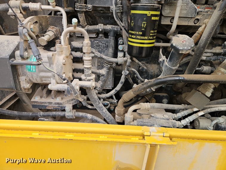 image for item DT7662 2011 Komatsu GD655-5 motor grader