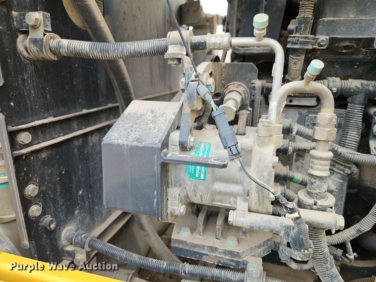 image for item DT7662 2011 Komatsu GD655-5 motor grader