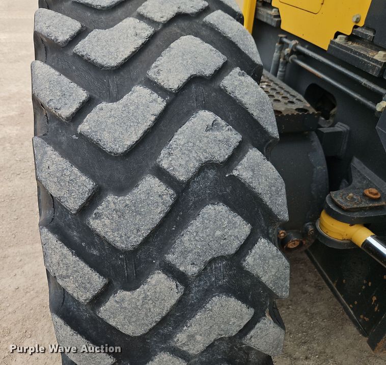 image for item DT7662 2011 Komatsu GD655-5 motor grader