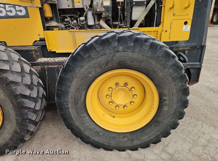 image for item DT7662 2011 Komatsu GD655-5 motor grader