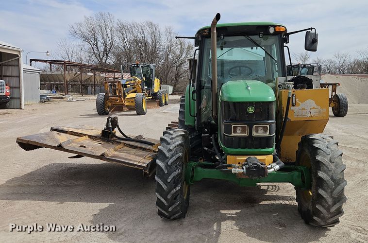 image for item DT7663 2011 John Deere 6330 MFWD tractor