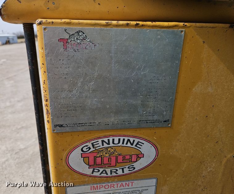 image for item DT7663 2011 John Deere 6330 MFWD tractor