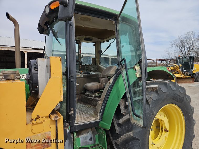 image for item DT7663 2011 John Deere 6330 MFWD tractor