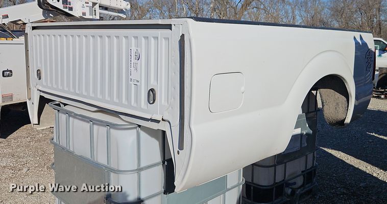 image for item DT7664 Pickup truck bed