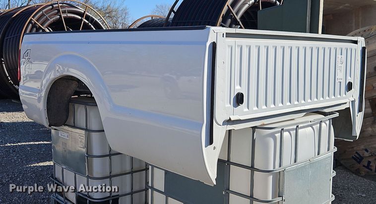 image for item DT7664 Pickup truck bed
