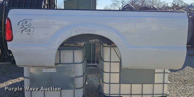 image for item DT7664 Pickup truck bed