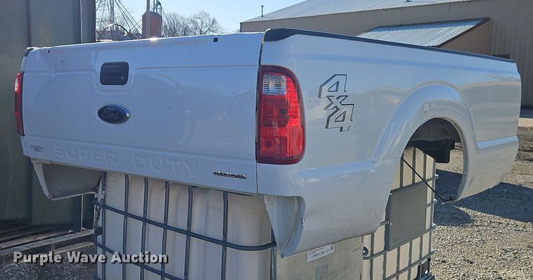 image for item DT7664 Pickup truck bed