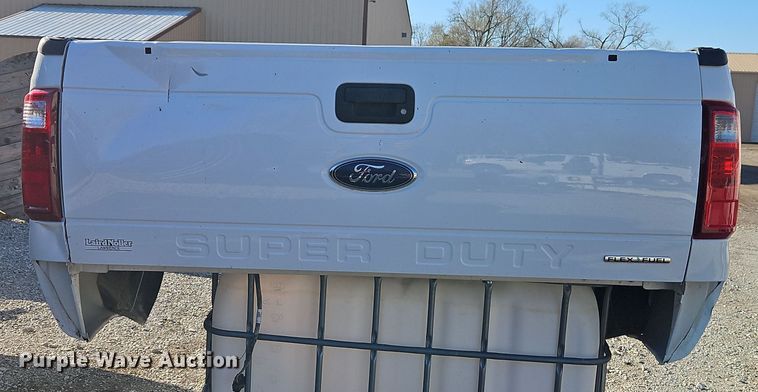 image for item DT7664 Pickup truck bed