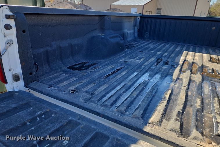 image for item DT7664 Pickup truck bed