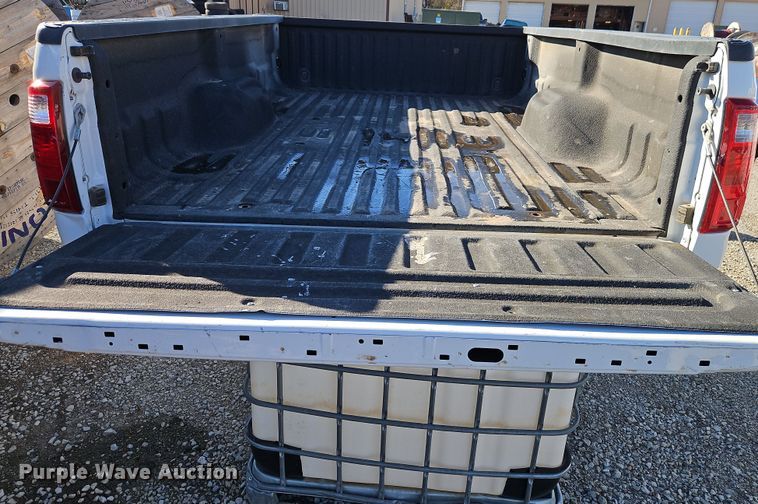 image for item DT7664 Pickup truck bed