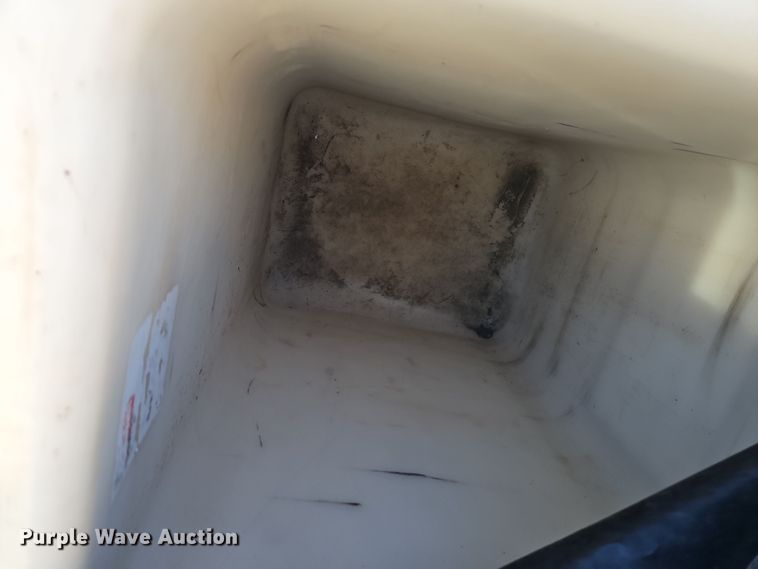 image for item DT7665 Versalift VST240I bucket lift