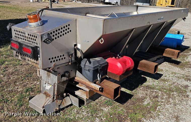 image for item DT7666 Henderson FSP2x10xBRIGGSxSS spreader