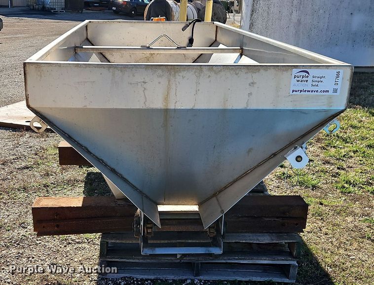 image for item DT7666 Henderson FSP2x10xBRIGGSxSS spreader