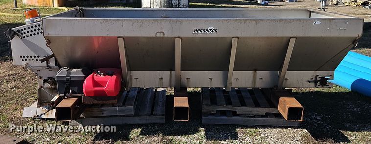 image for item DT7666 Henderson FSP2x10xBRIGGSxSS spreader