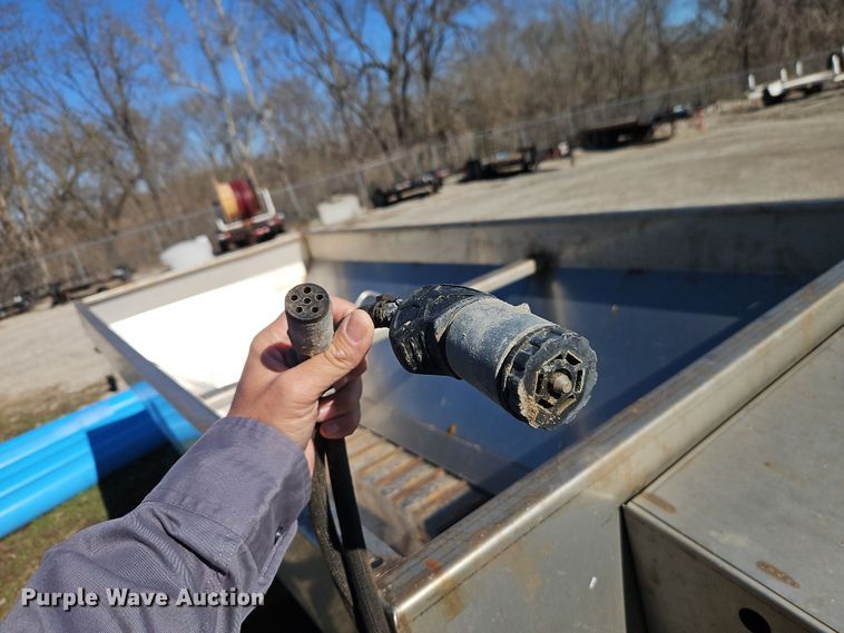 image for item DT7666 Henderson FSP2x10xBRIGGSxSS spreader