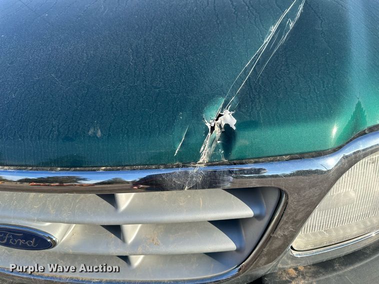 image for item DV0658 1999 Ford  F150 pickup truck