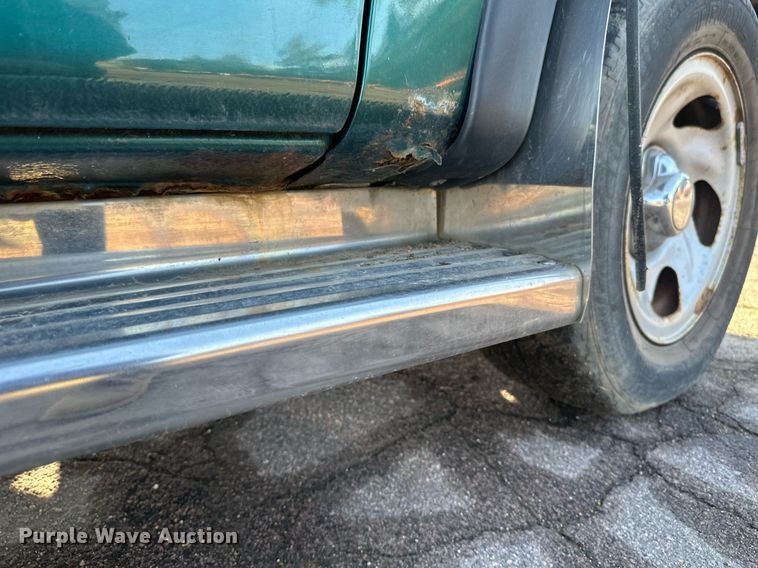 image for item DV0658 1999 Ford  F150 pickup truck