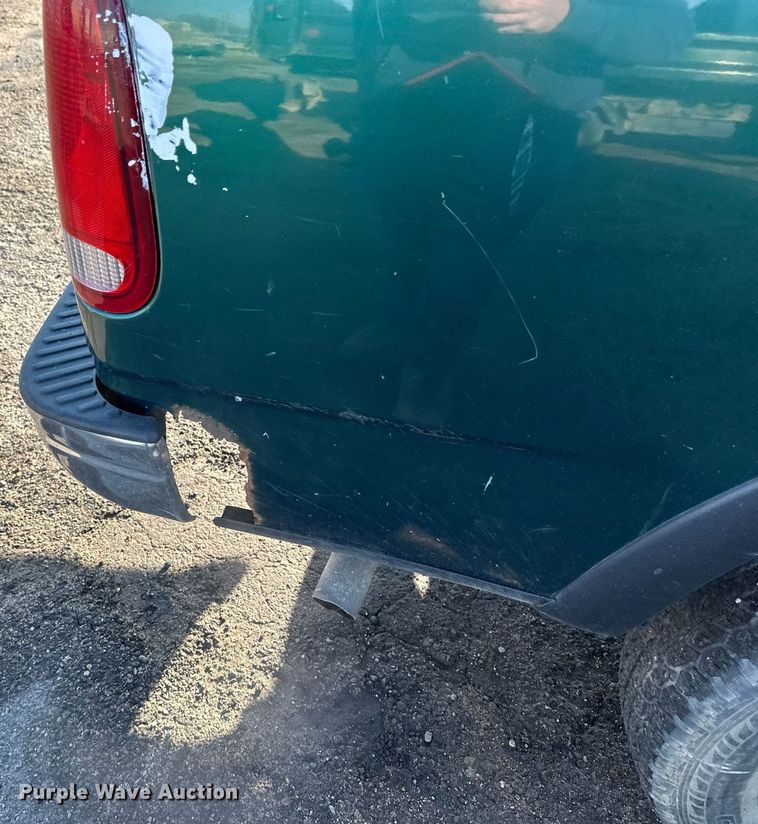 image for item DV0658 1999 Ford  F150 pickup truck