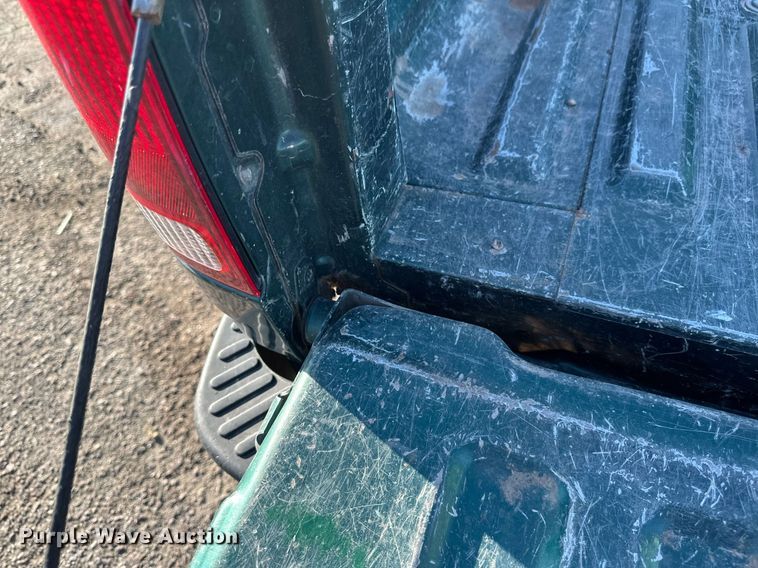 image for item DV0658 1999 Ford  F150 pickup truck