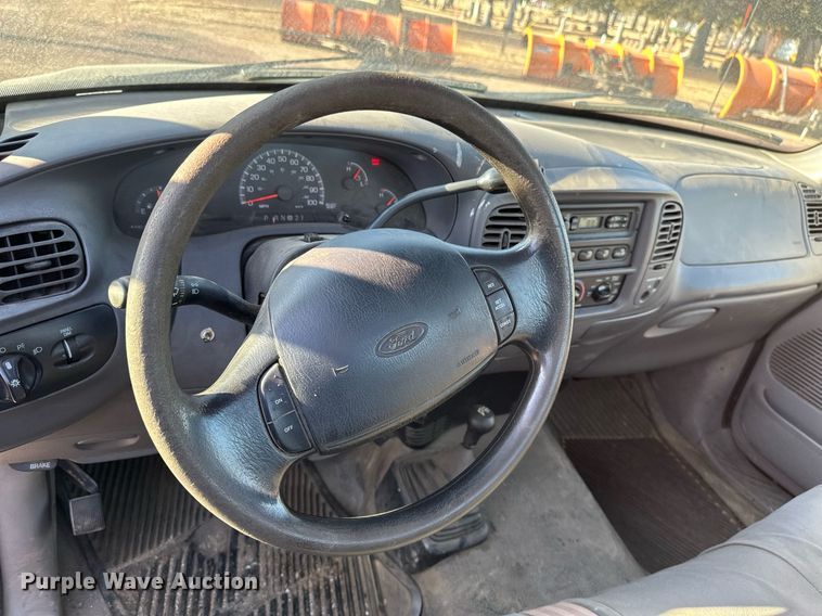 image for item DV0658 1999 Ford  F150 pickup truck