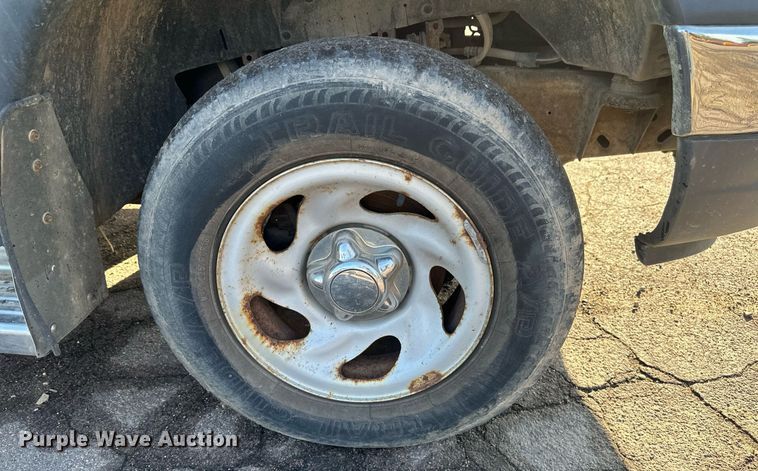 image for item DV0658 1999 Ford  F150 pickup truck