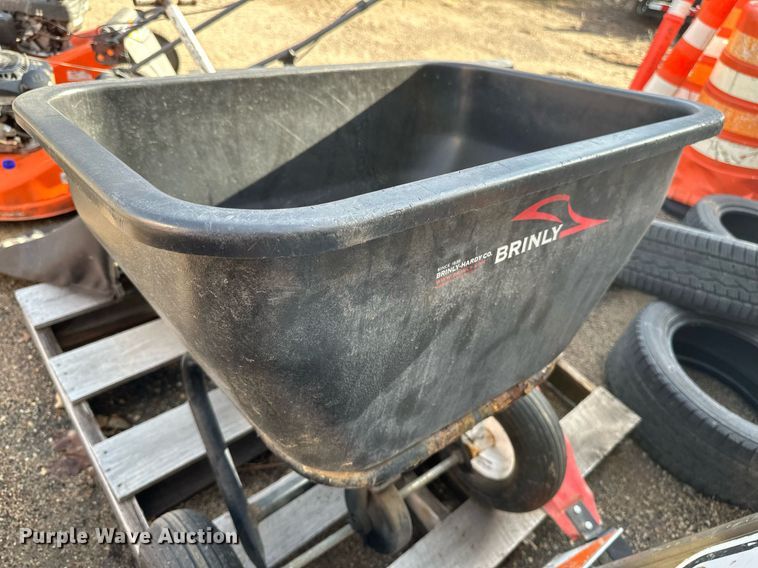 image for item DV0659 Lawn equipment