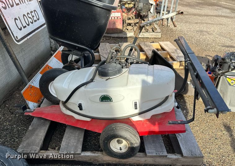 image for item DV0659 Lawn equipment