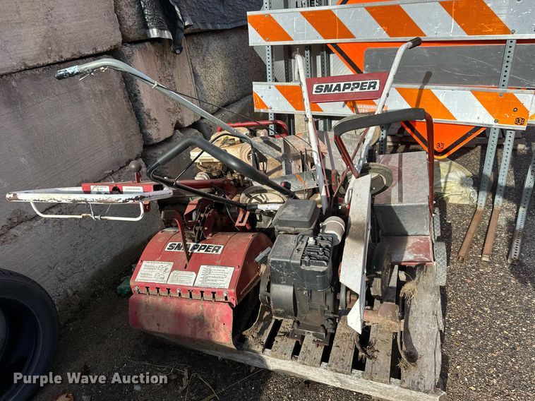 image for item DV0660 Lawn equipment