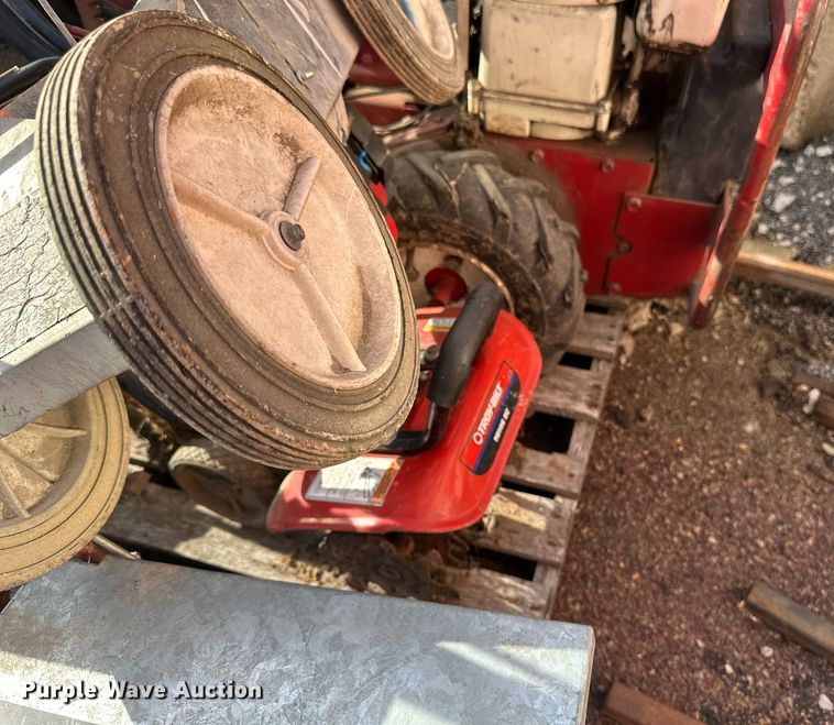 image for item DV0660 Lawn equipment