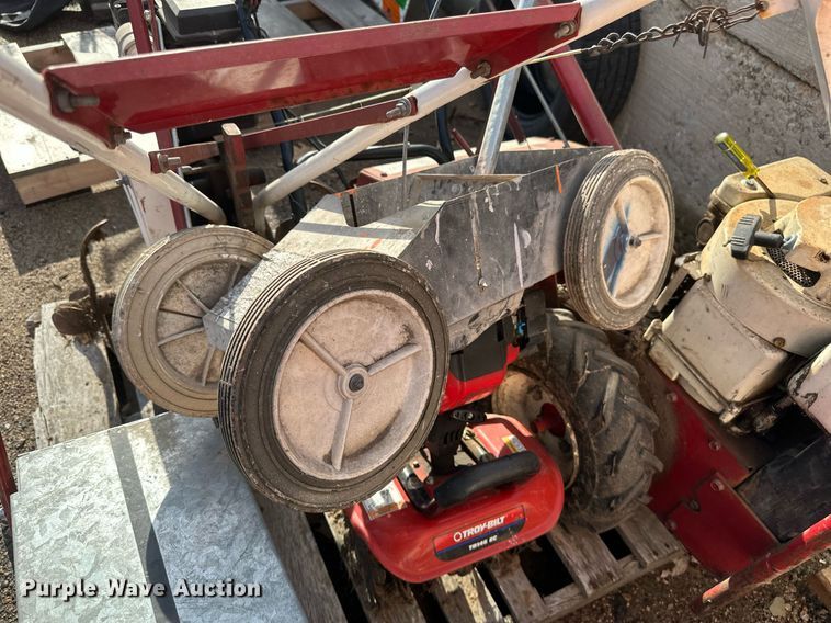 image for item DV0660 Lawn equipment