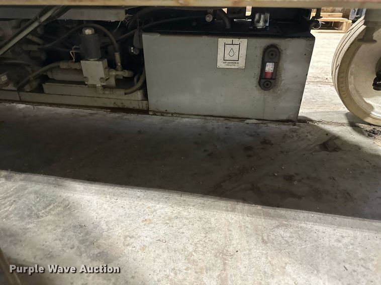 image for item DV0663 2005 SkyJack SJ3220 scissor lift