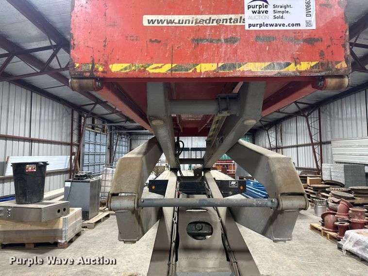 image for item DV0663 2005 SkyJack SJ3220 scissor lift