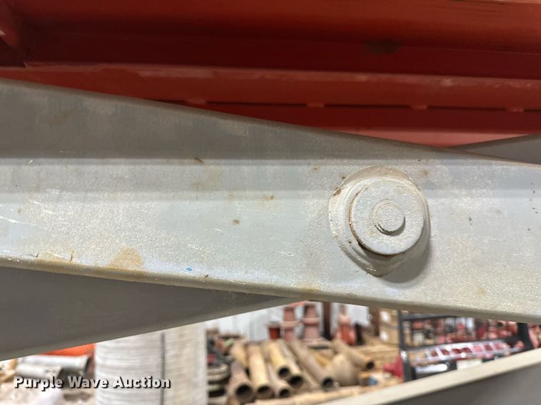 image for item DV0663 2005 SkyJack SJ3220 scissor lift