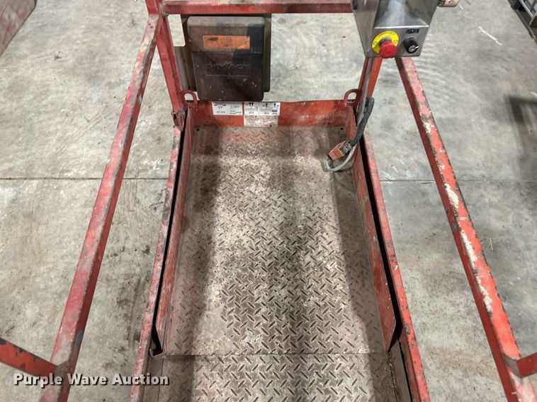 image for item DV0663 2005 SkyJack SJ3220 scissor lift