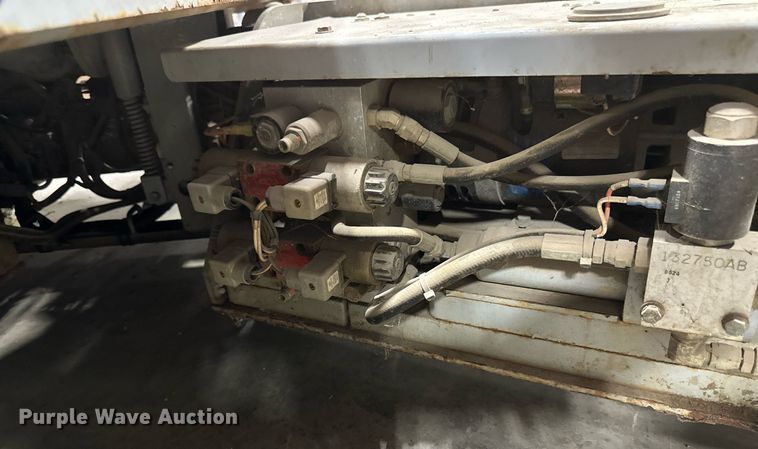 image for item DV0663 2005 SkyJack SJ3220 scissor lift