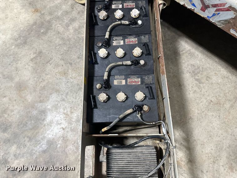 image for item DV0663 2005 SkyJack SJ3220 scissor lift