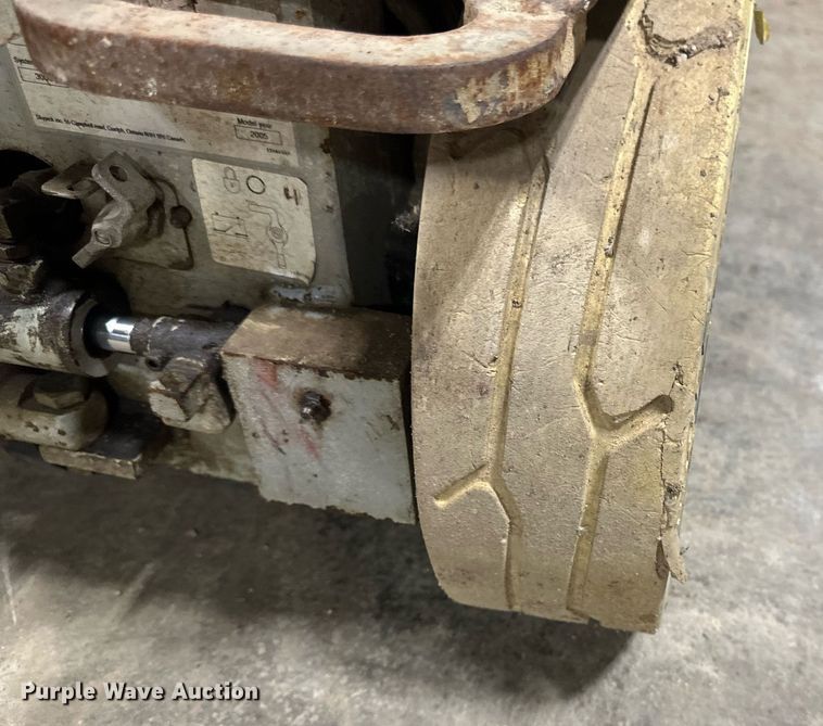 image for item DV0663 2005 SkyJack SJ3220 scissor lift