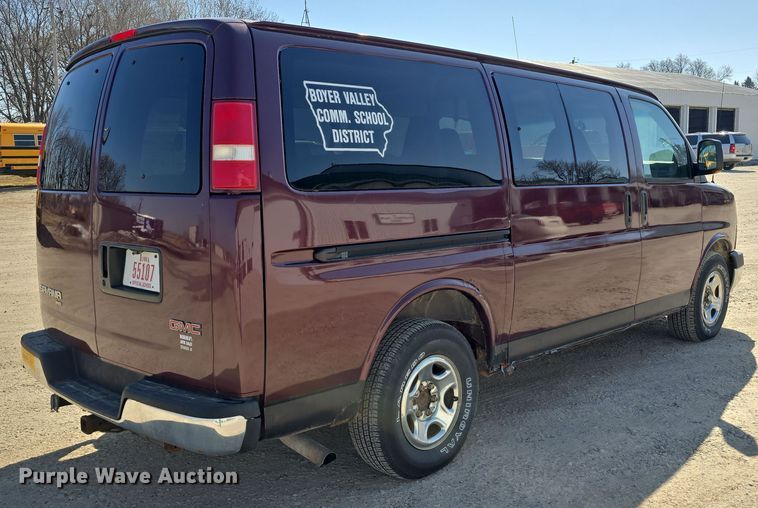 image for item DW3096 2003 GMC Savana van