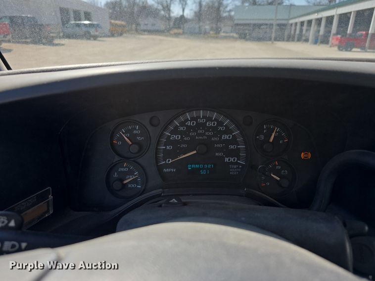 image for item DW3096 2003 GMC Savana van