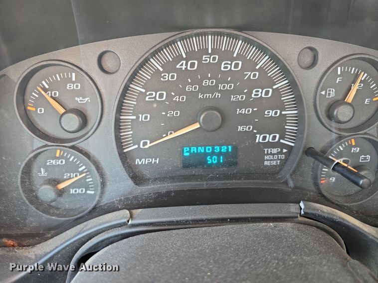 image for item DW3096 2003 GMC Savana van