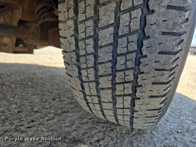 image for item DW3096 2003 GMC Savana van